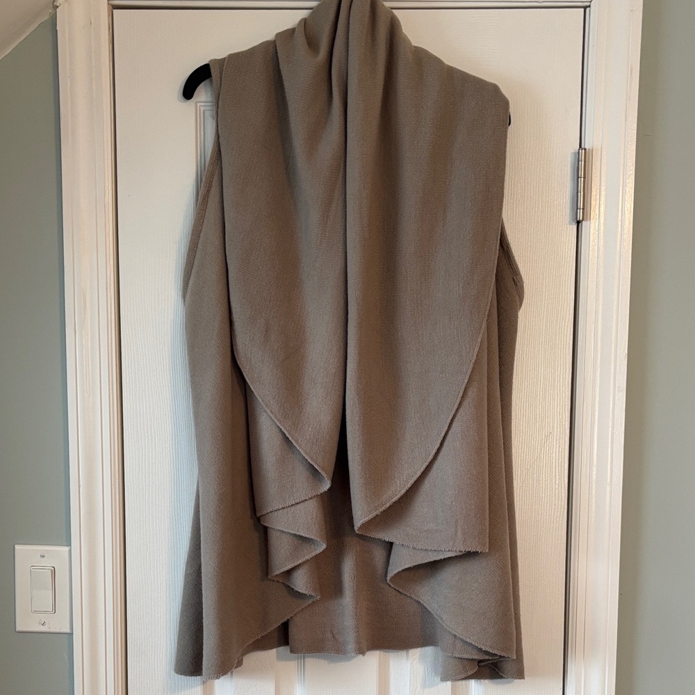 Chic Women's Tan Poncho Style Shrug by LOOK